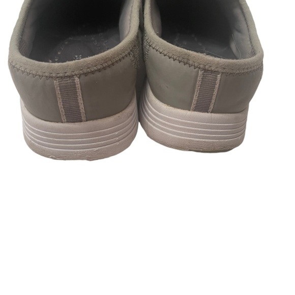 Easy Spirit Shoes Gray and White Size 8 - Picture 4 of 6